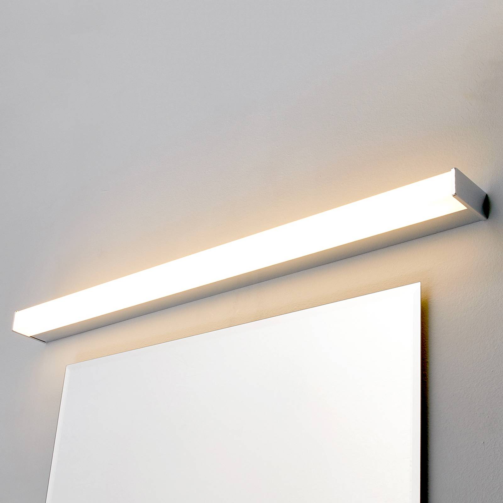 LED-kylpyhuone ja peilivalo Philippa kulmikas 88cm
