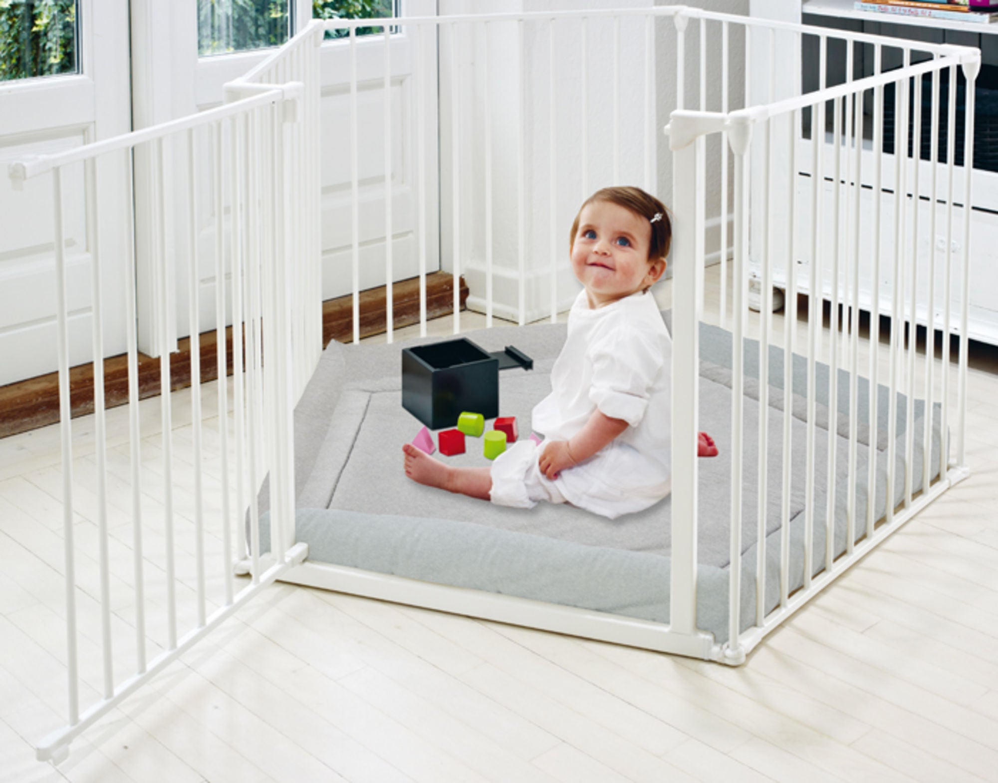 BabyDan Flex Leikkikehä ja Leikkimatto, Valkoinen