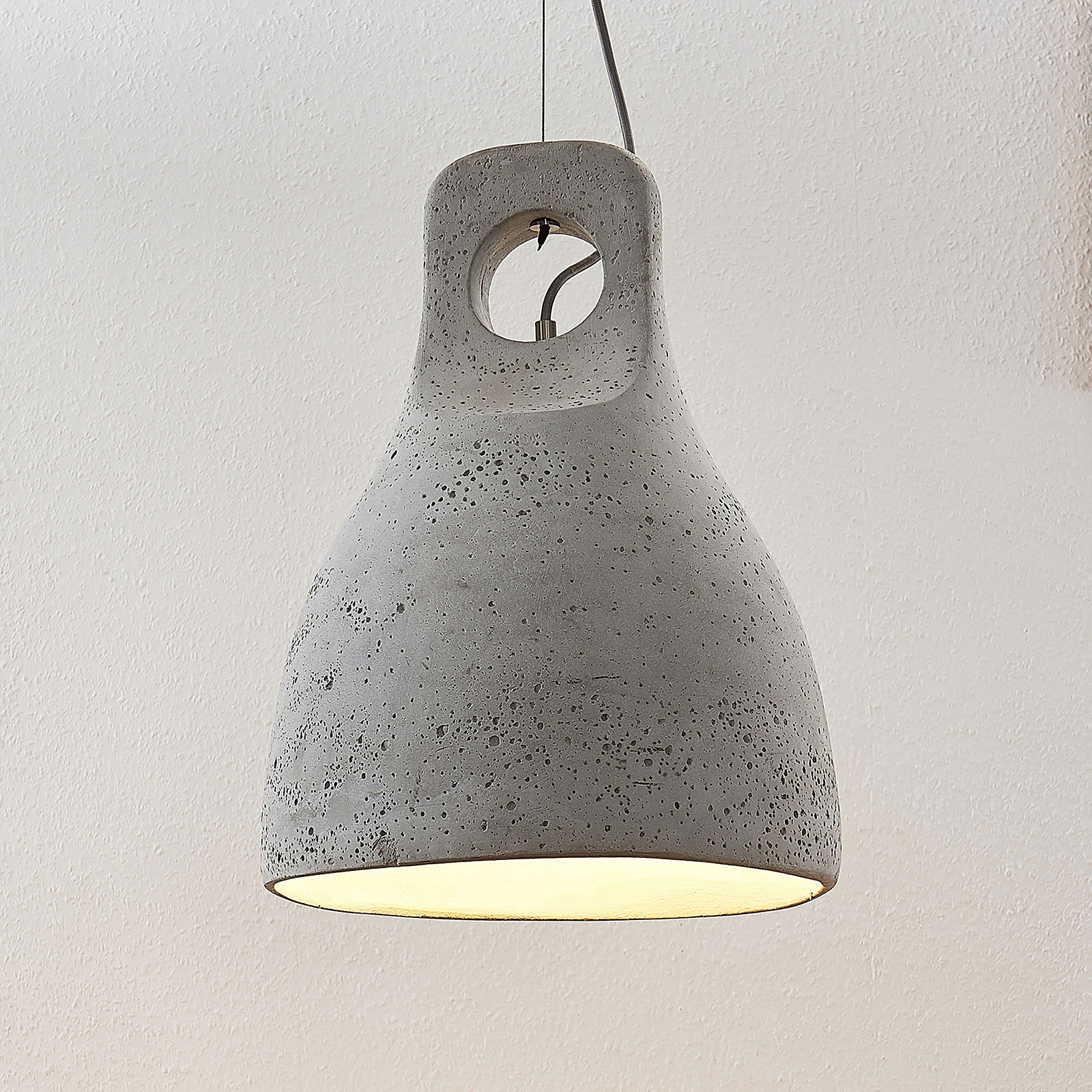 Lindby Ibu -riippuvalaisin, betonivarj., 1-lamp.