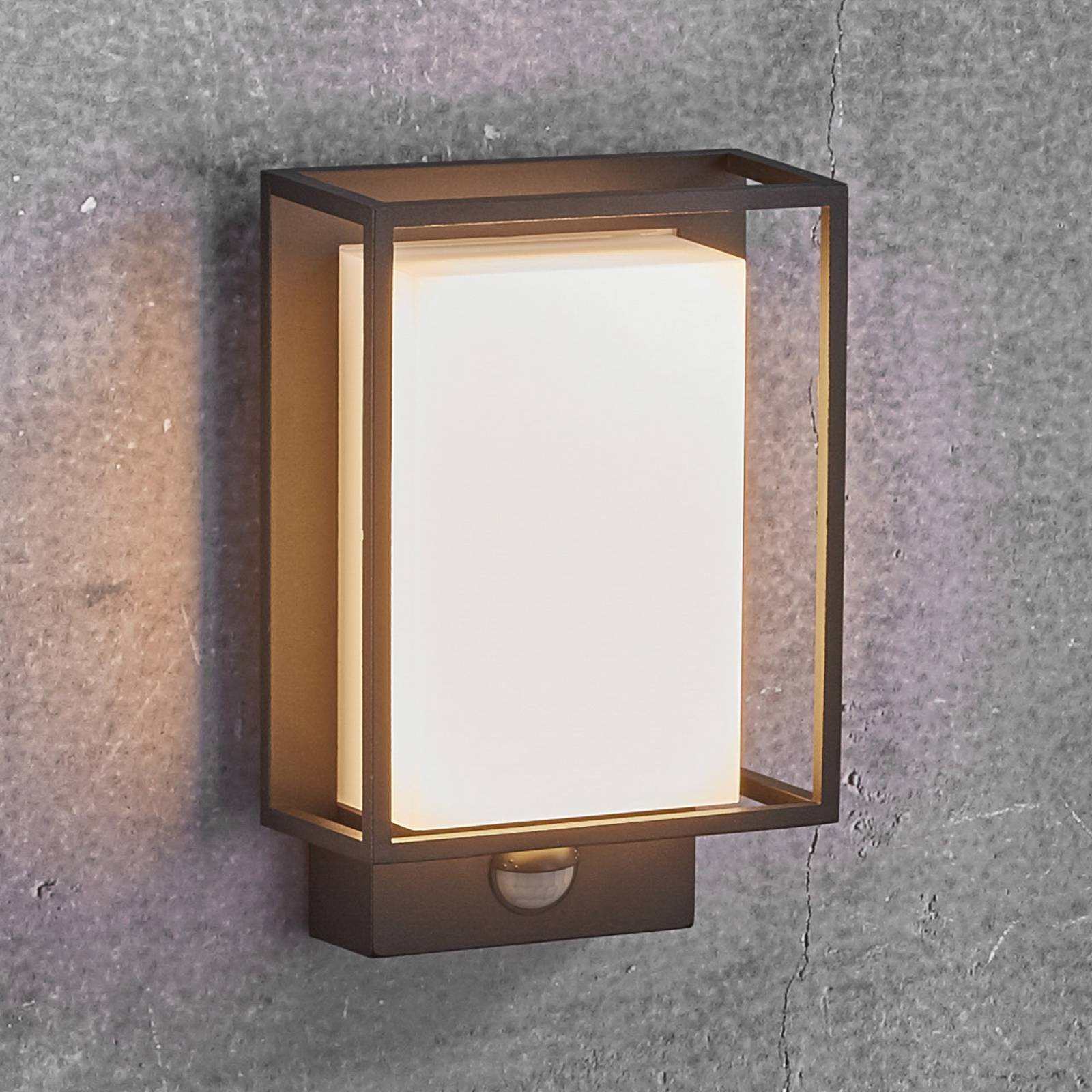 LED-ulkoseinävalaisin Nestor liiketunnistimella
