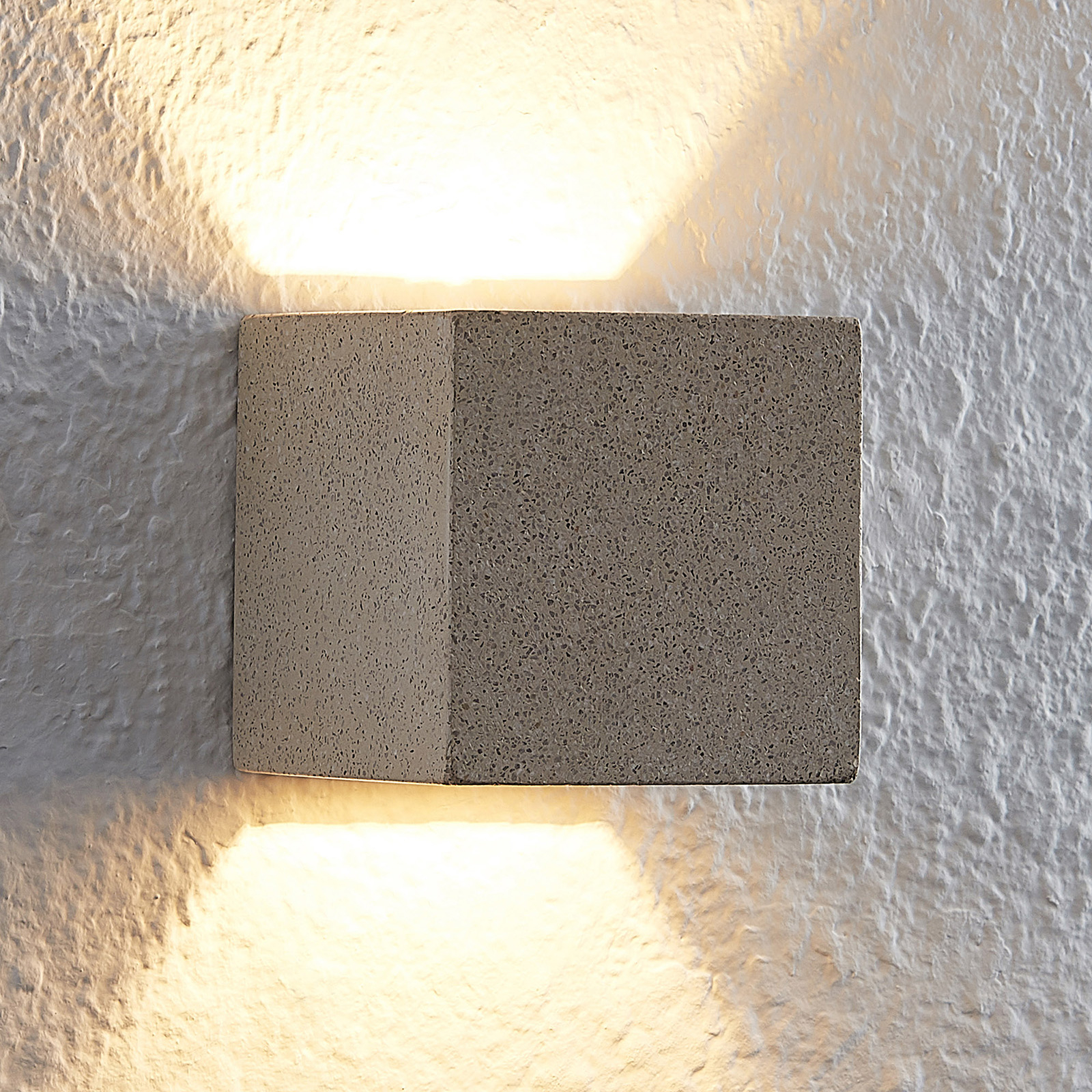 Lindby Quaso-LED-seinävalo betonia beige-graniitti