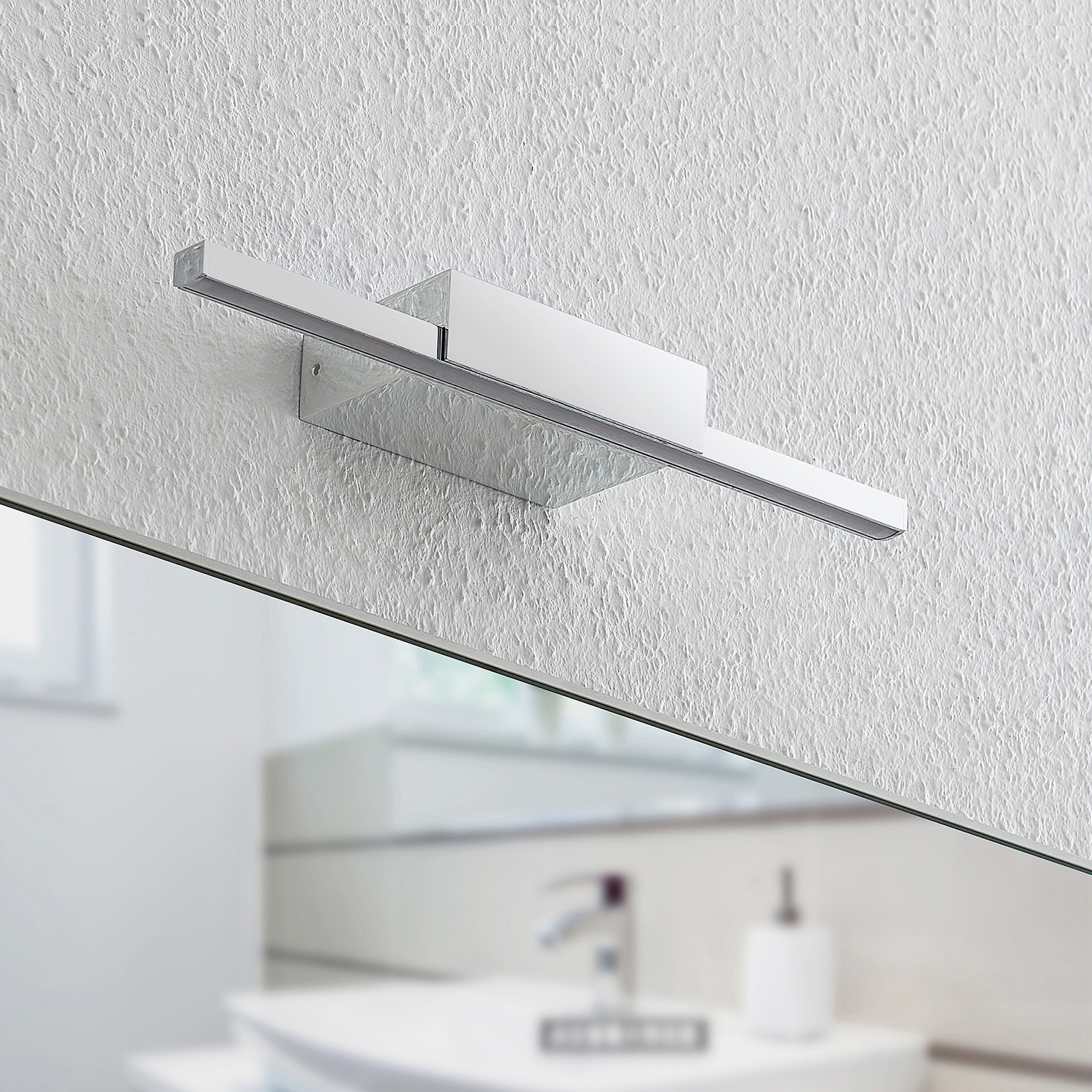 Arcchio Metin -LED-peililamppu, IP44, 35 cm