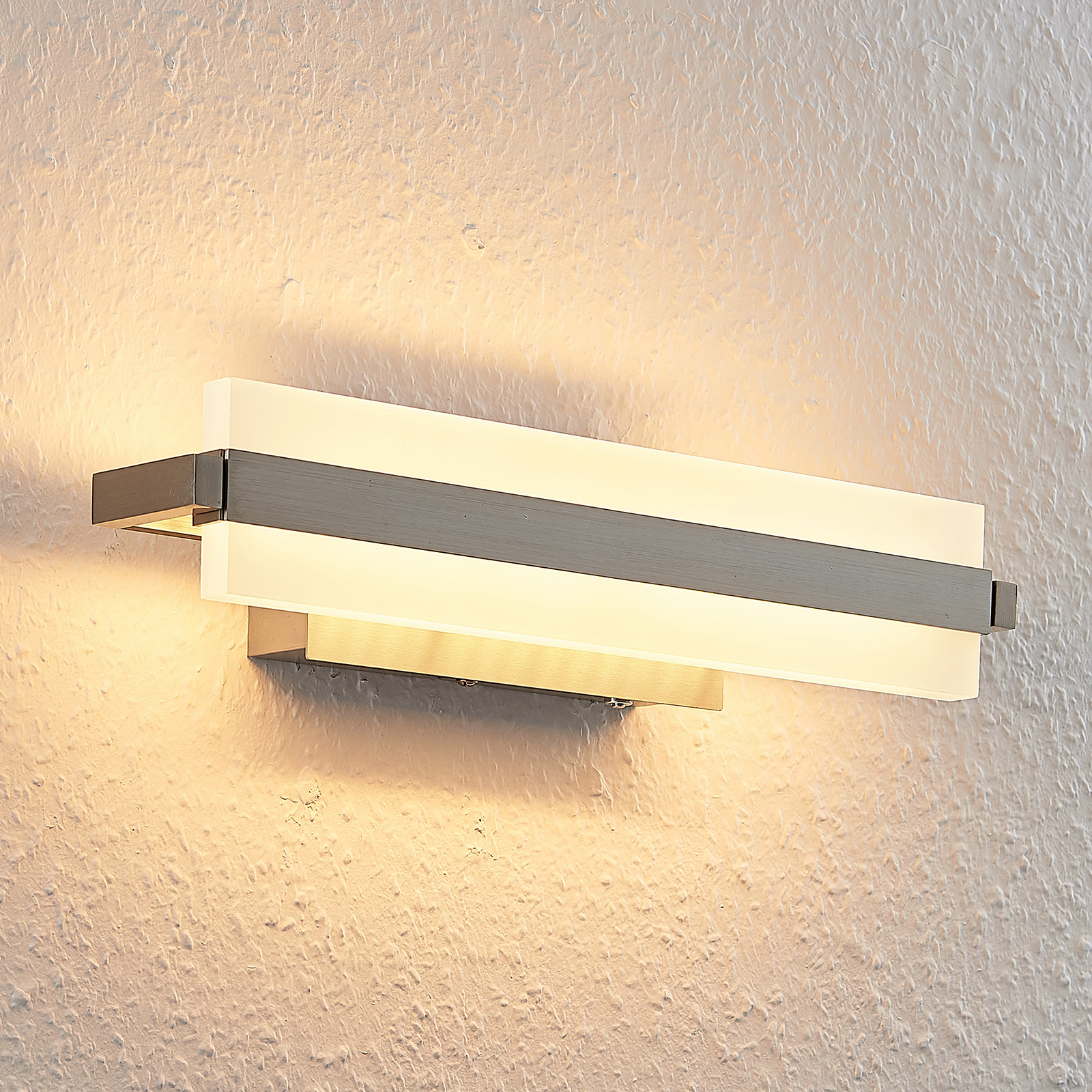 Lindby Vaska -LED-peilivalaisin, 35 cm