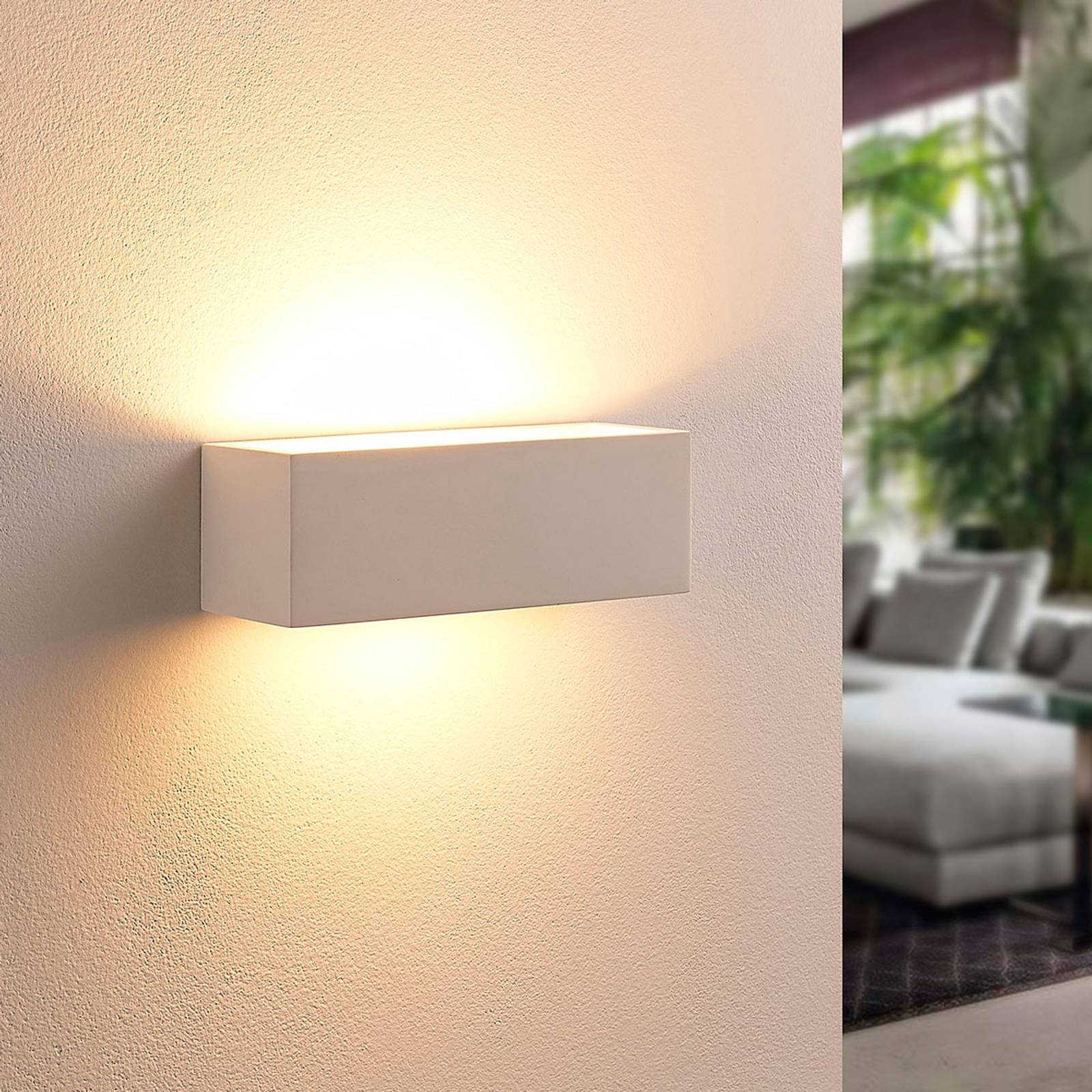 Kulmikas LED-seinävalaisin Tjada, kipsiä