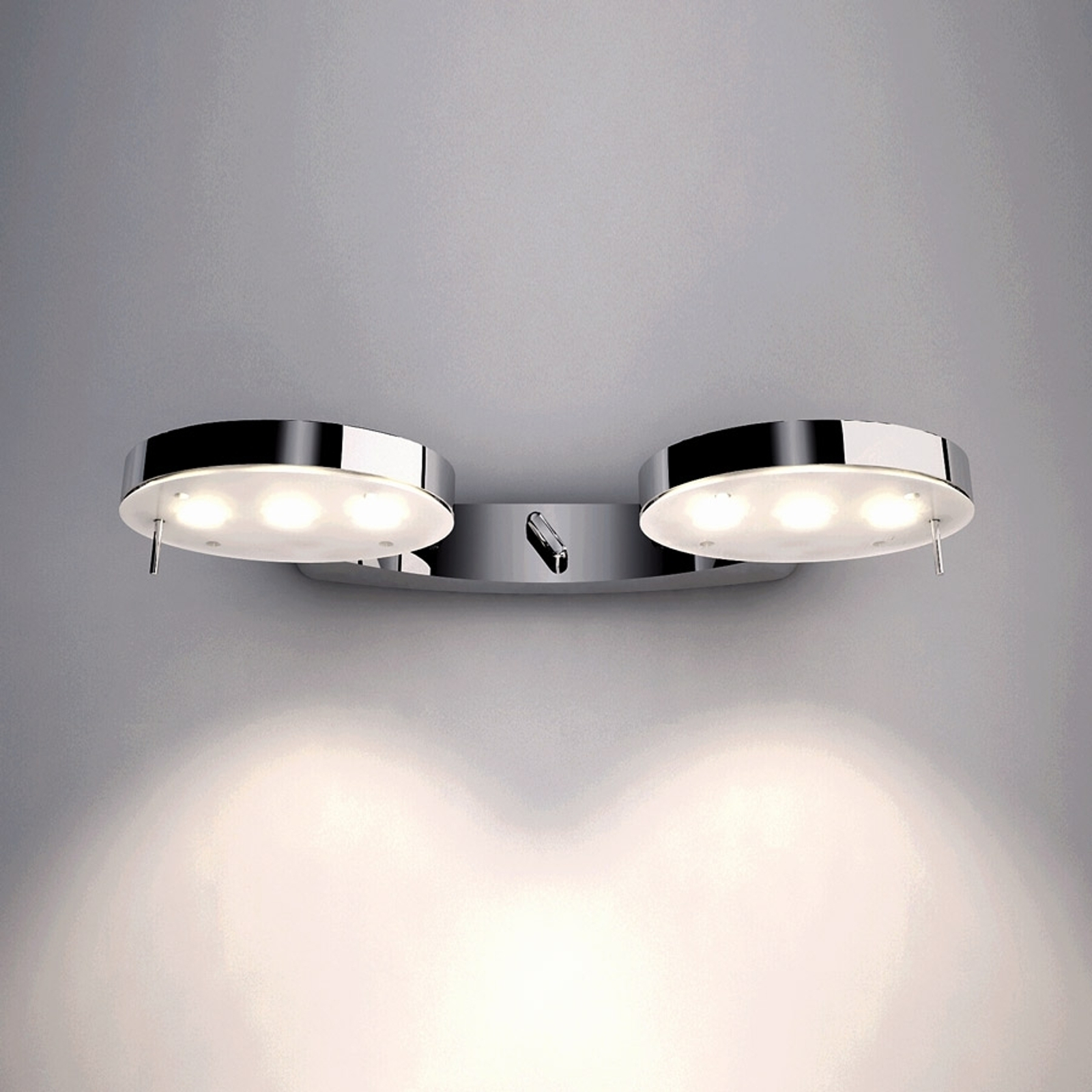 Kiiltäväksi kromattu 3-LED-seinävalaisin, 2-lamppu