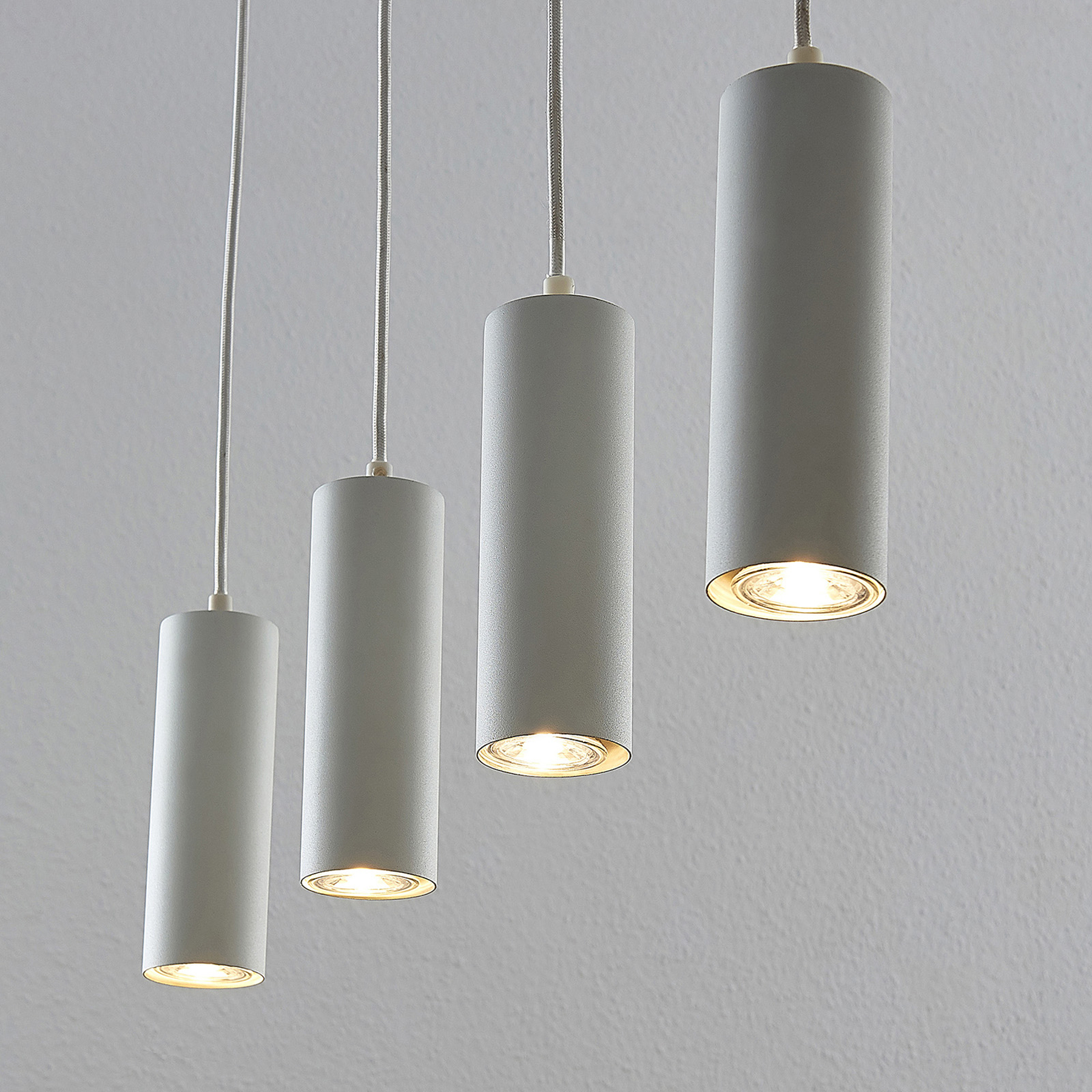 Lindby Joffrey -riippuvalaisin, 4-lamp., valkoinen