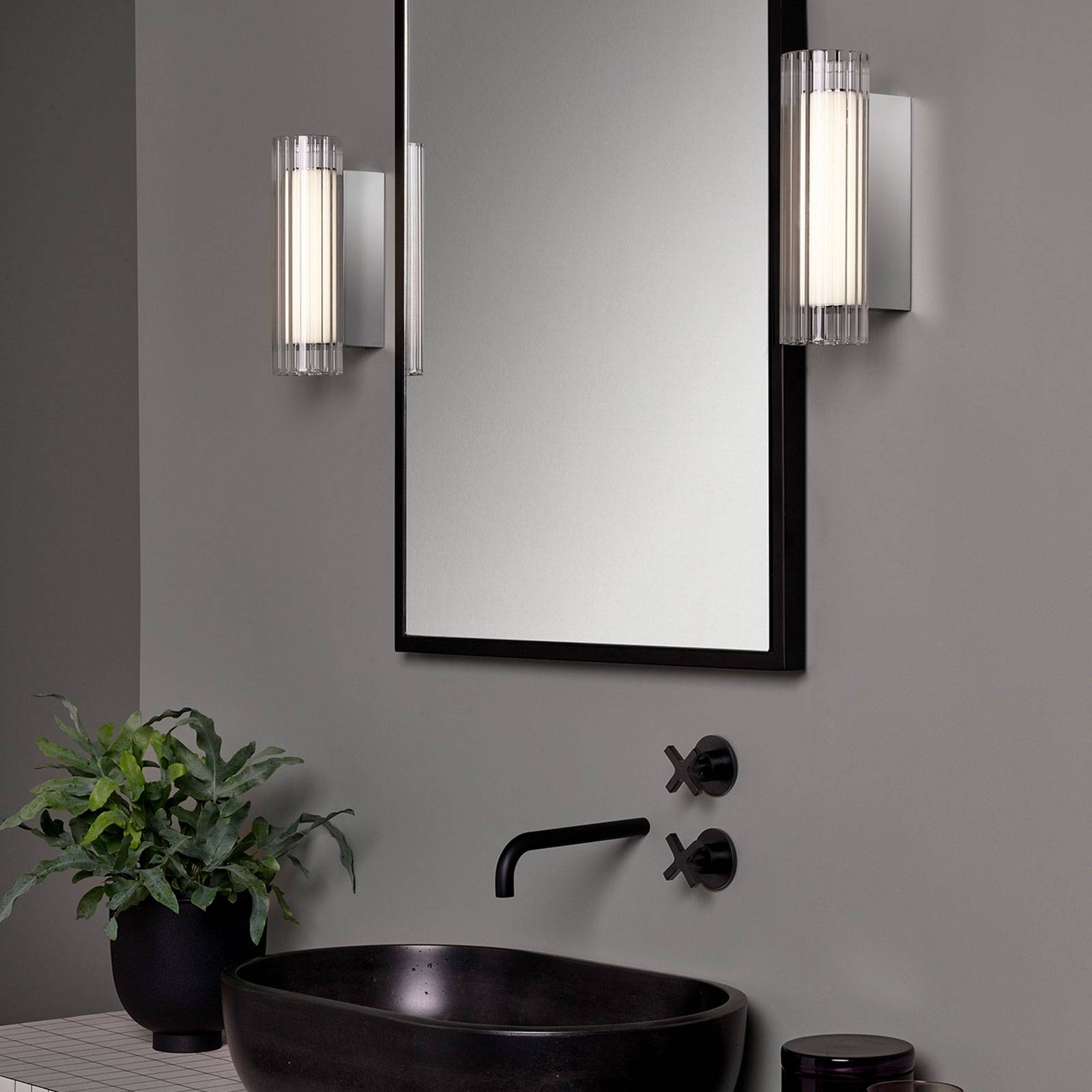 Astro io Wall -LED-seinävalaisin IP44 kromi 26,5cm