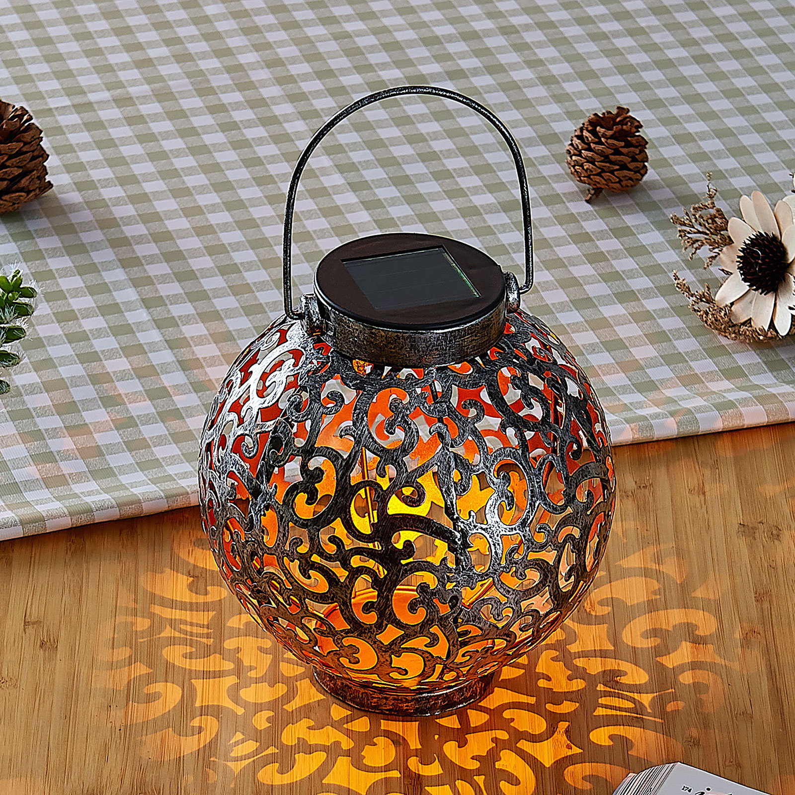 Aurinkok. LED-lyhty Adriano, ornamenttikuvio hopea