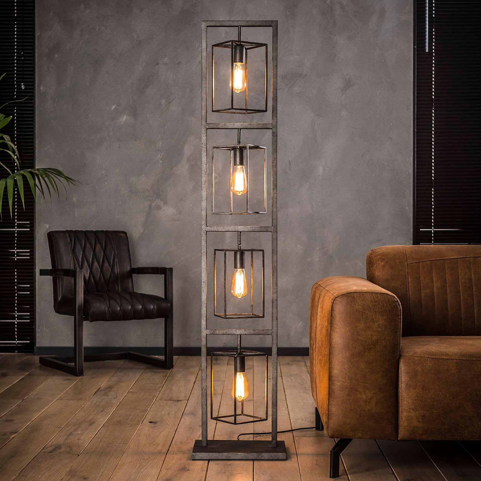 Lattiavalaisin Perpendillumina, nelilamppuinen